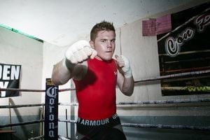 Naik ring lagi, Canelo...