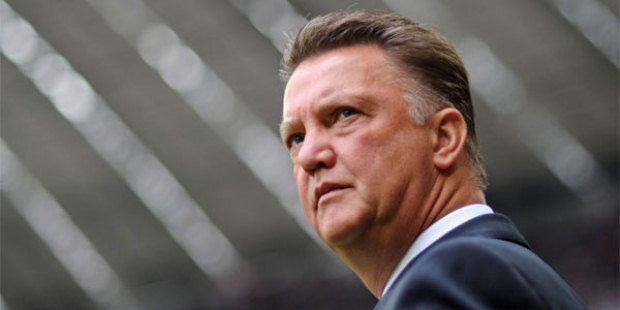 Van Gaal tertarik latih...
