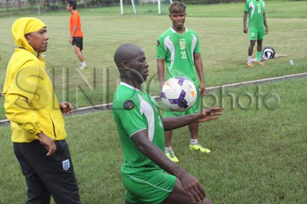 Coblosan, latihan Persebaya...