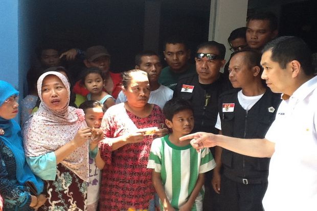 Di mata tetangga, HT...