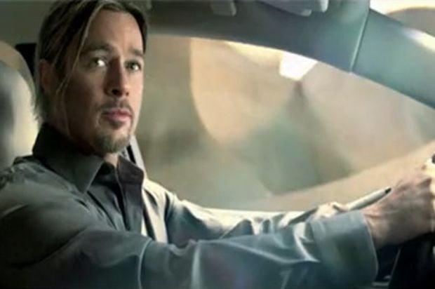 Brad Pitt kepincut mobil...