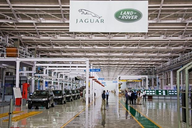 Inggris kuwalahan, Jaguar...