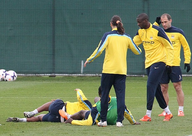 Kompany batal bela City...