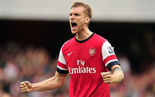 Ke Final FA, Mertesacker...