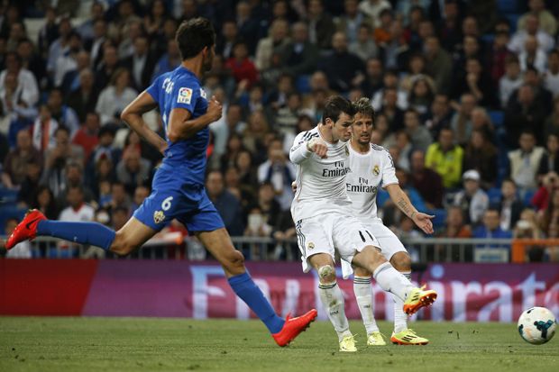 Madrid geser Barca di...