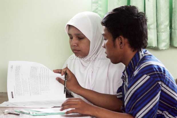 UN SMA Luar Biasa Surabaya...