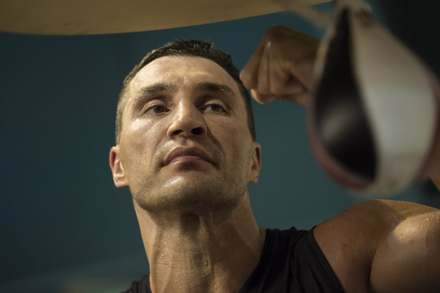 Klitschko waspadai gigitan...