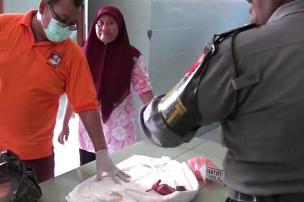 Janin bayi dibuang di...