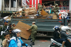 Pemkot Jaktim akan tertibkan...