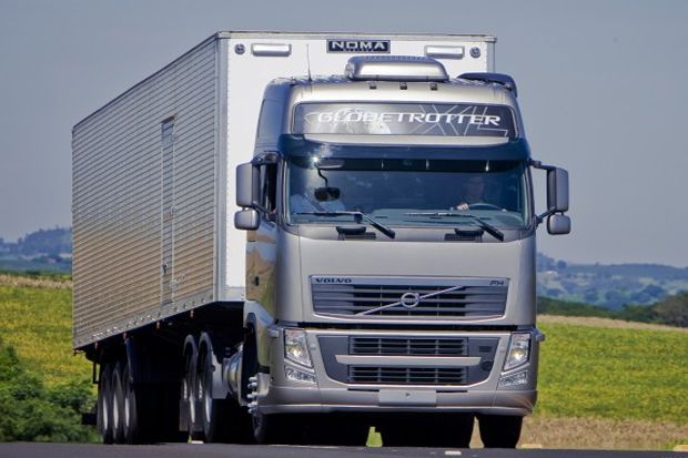 Volvo Trucks pertahankan...