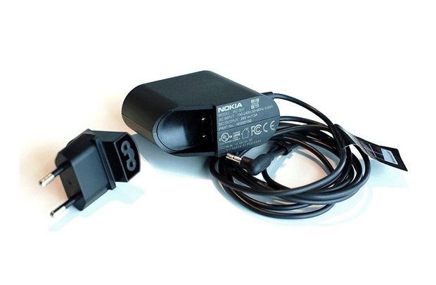 30.000 charger Nokia...