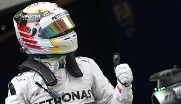 Puja-puji Hamilton buat...
