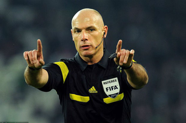 Wasit kontroversial...