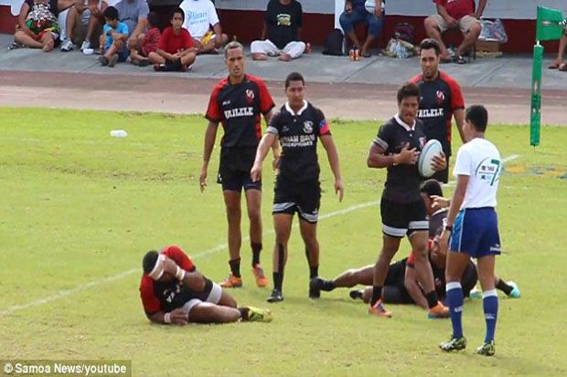 Ikuti diving Rivaldo,...