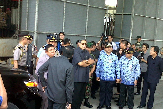 SBY mendatangi lokasi...