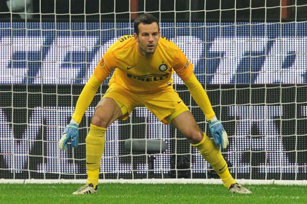 Handanovic setia kepada...
