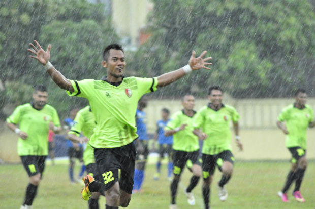 Hattrick Agus Salim...