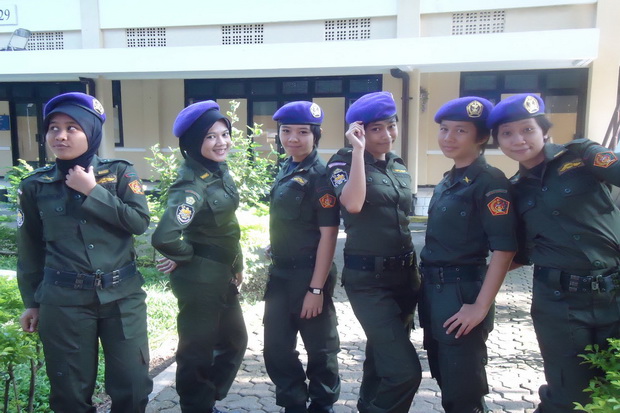 Praja putri IPDN dikabarkan...