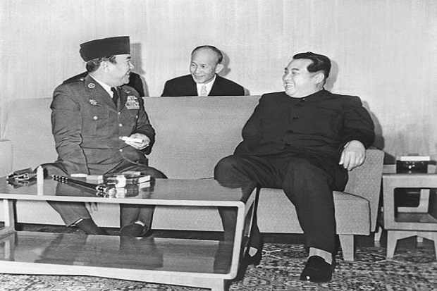 Lengketnya Soekarno-Kim...