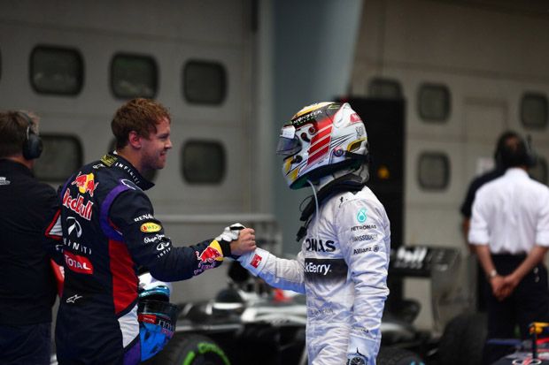 Hamilton tantang Vettel...