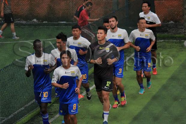 Persib batal jajal klub...