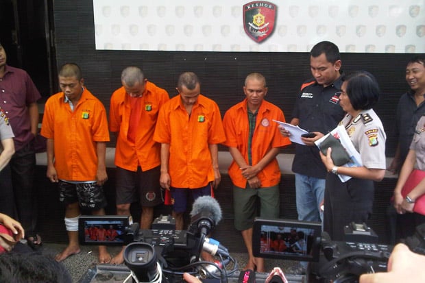 Komplotan rampok penumpang...
