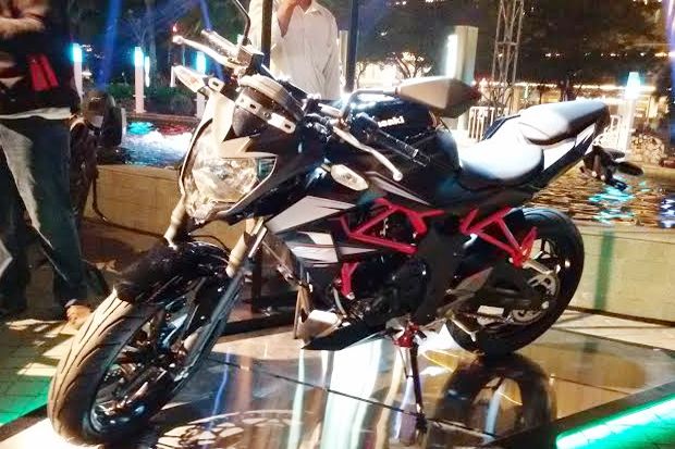 Si seksi Kawasaki Z250SL...