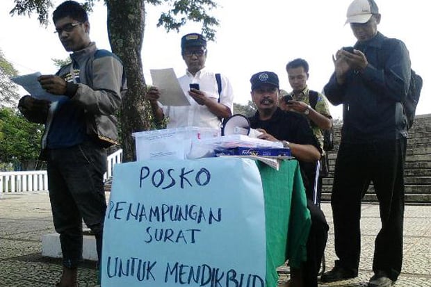 Komunitas Pendidikan...