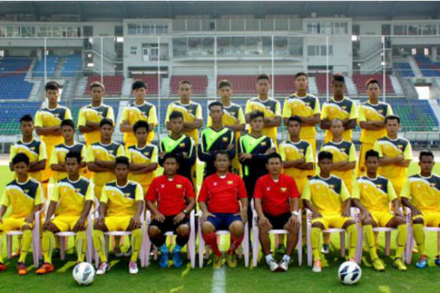 Tantang Timnas U-19,...