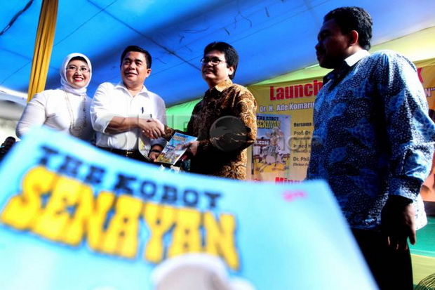 Dukung Ical, Ade Komarudin...