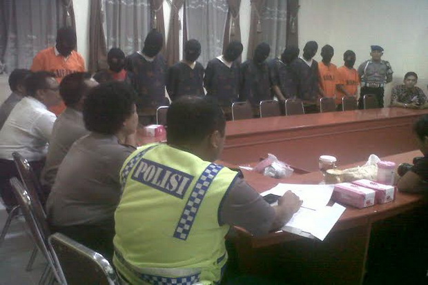 Mahasiswi pesta ganja...