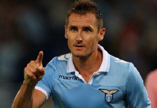 Lazio perpanjang kontrak...
