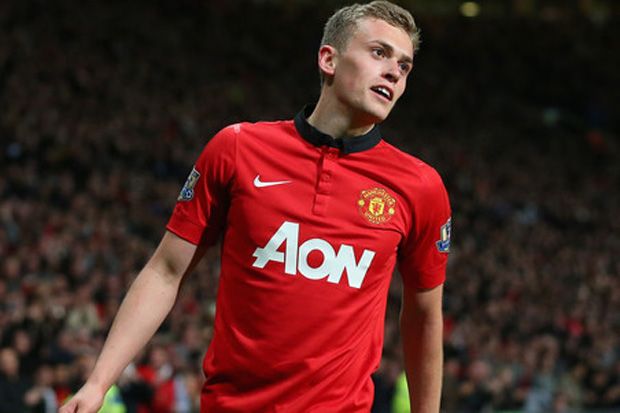 Debut manis James Wilson...