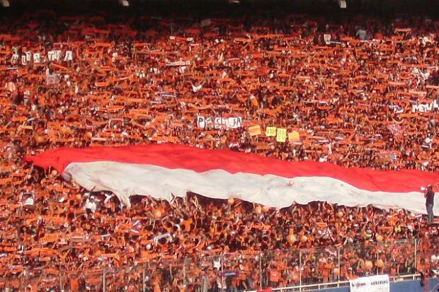 The Jakmania masih tunggu...