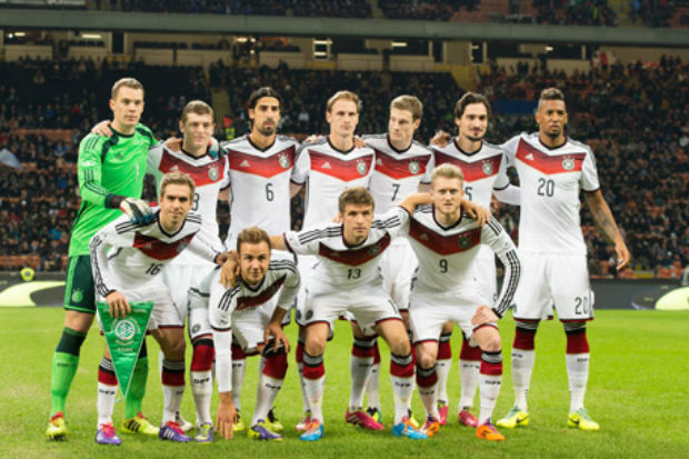Joachim Loew coret Mario...