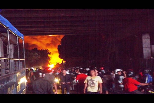 Pedagang Pasar Sentral...