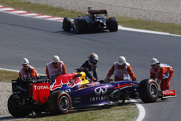 Vettel absen disesi...