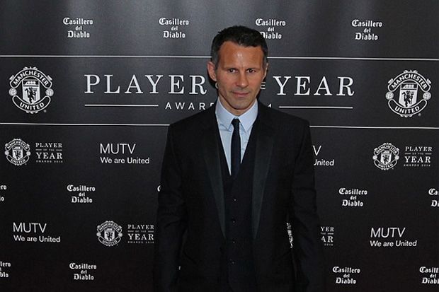 Loyalitas Giggs bersama...