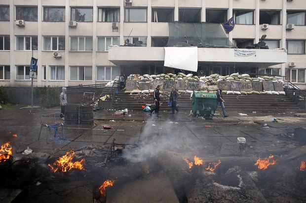Besok referendum, Ukraina...