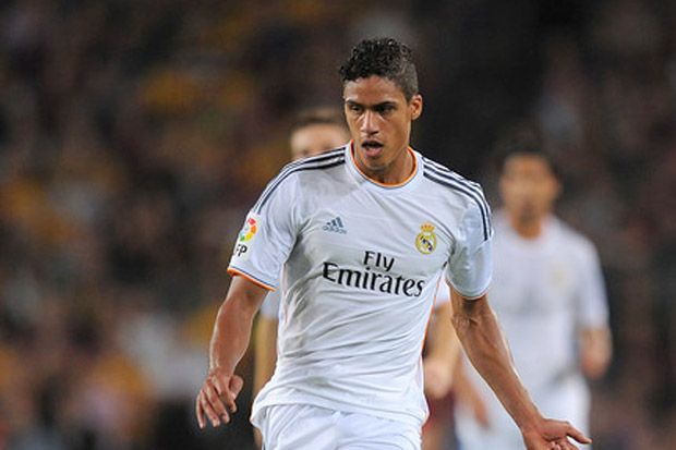 Cedera lutut Varane...