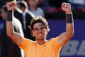 Nadal buru trofi keempat