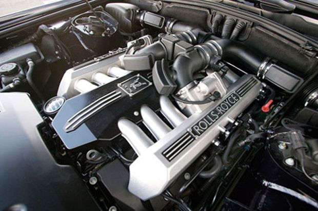Rolls-Royce masih betah...