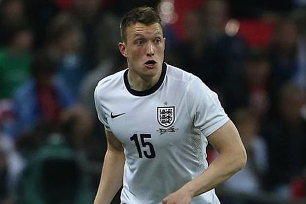 Phil Jones buka peluang...