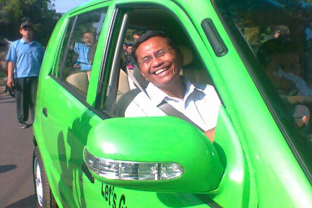Dahlan mengeluh susahnya...