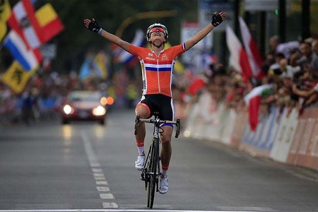 Marianne Vos berjaya...