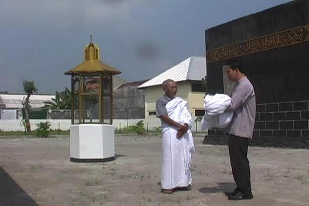 Pulang umrah warga Padang...