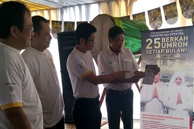 Hadiah umroh FIF aman...