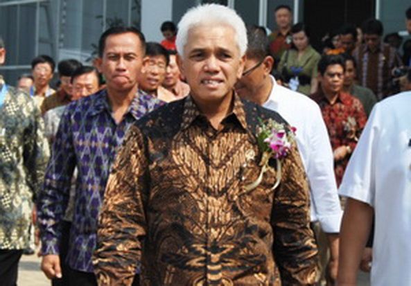 Mundurnya Hatta tak...