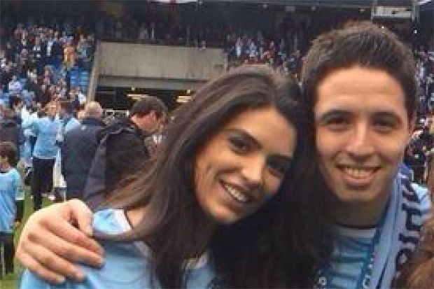 Umpat Deschamps, pacar...