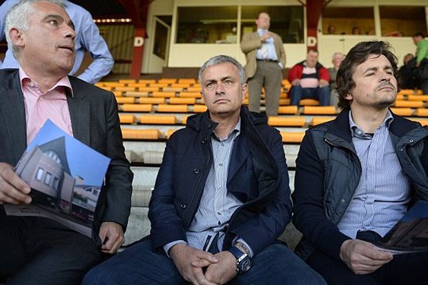 Ke Belgia, Mourinho...